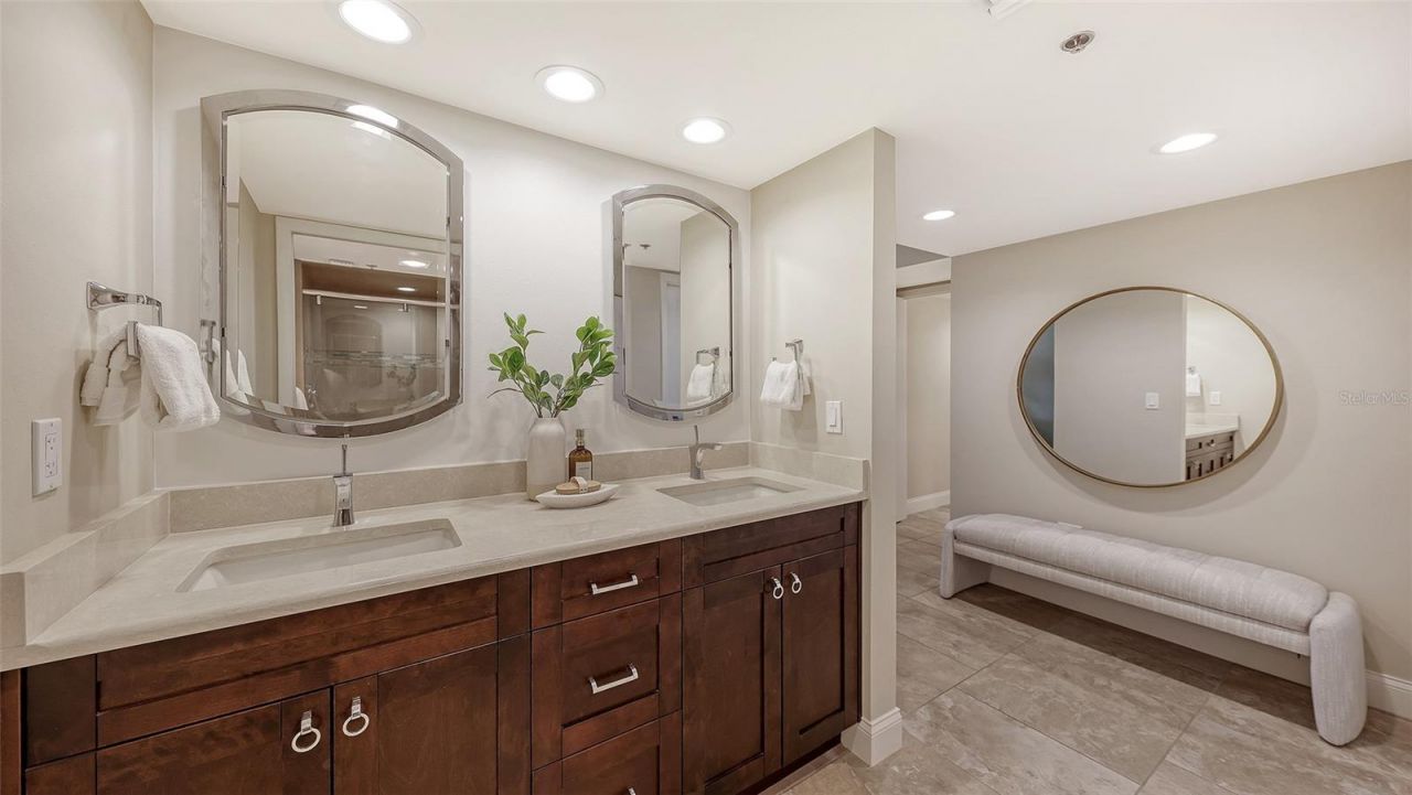 2109 Gulf Of Mexico Drive, Unit 1303, Longboat Key, FL 34228 Photo