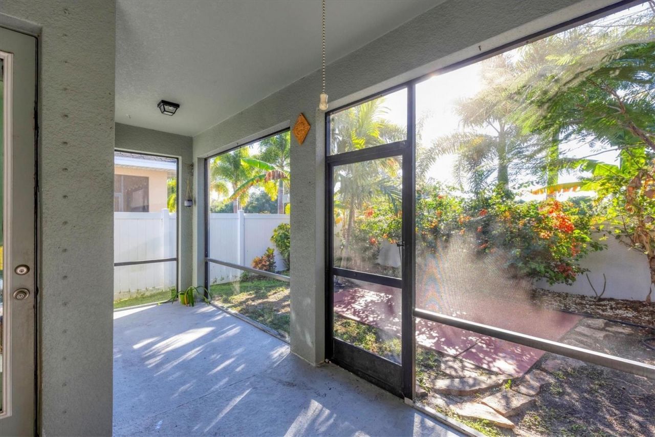 3914 Sunshine Pine Avenue, Bradenton, FL 34203 Photo