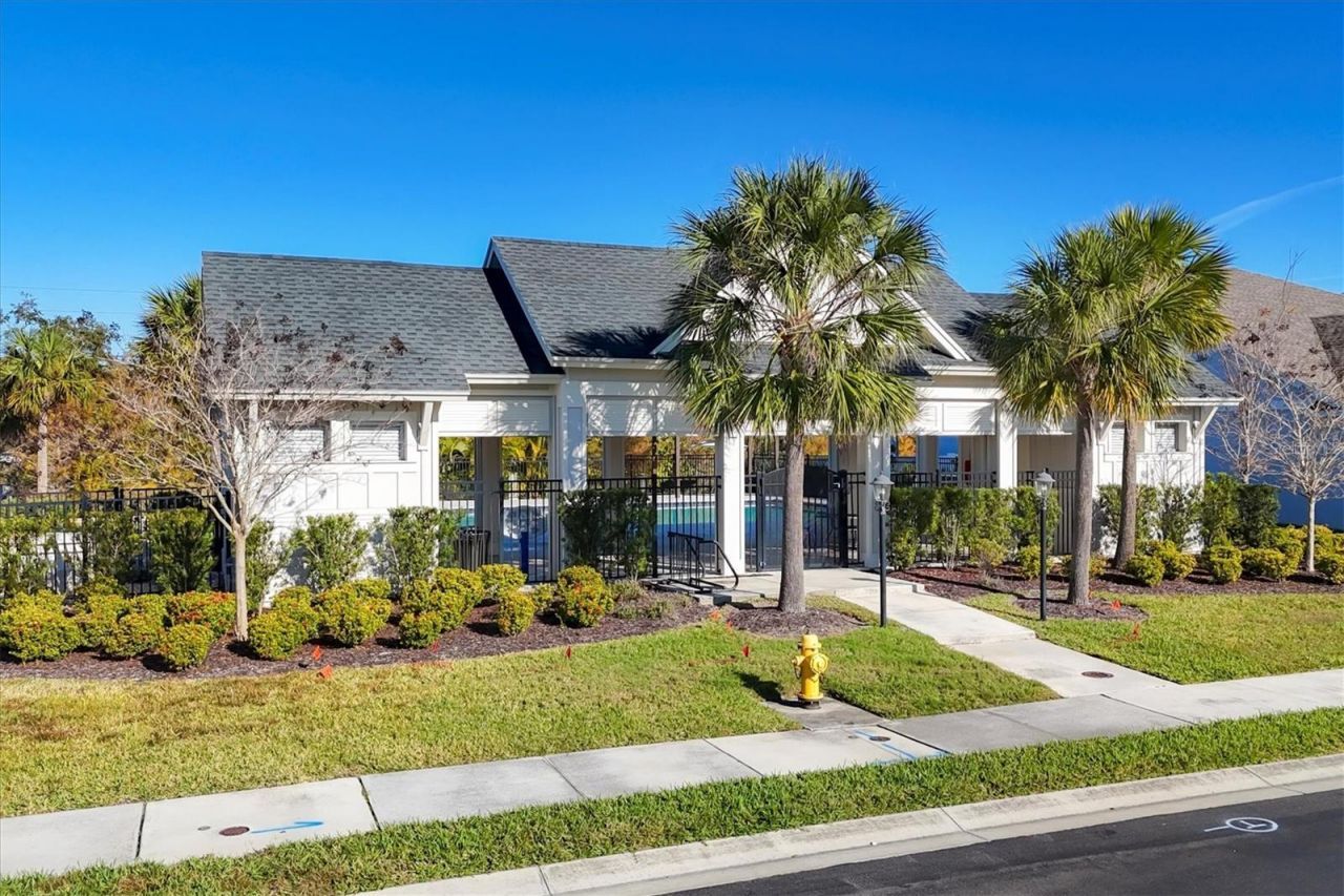 3914 Sunshine Pine Avenue, Bradenton, FL 34203 Photo