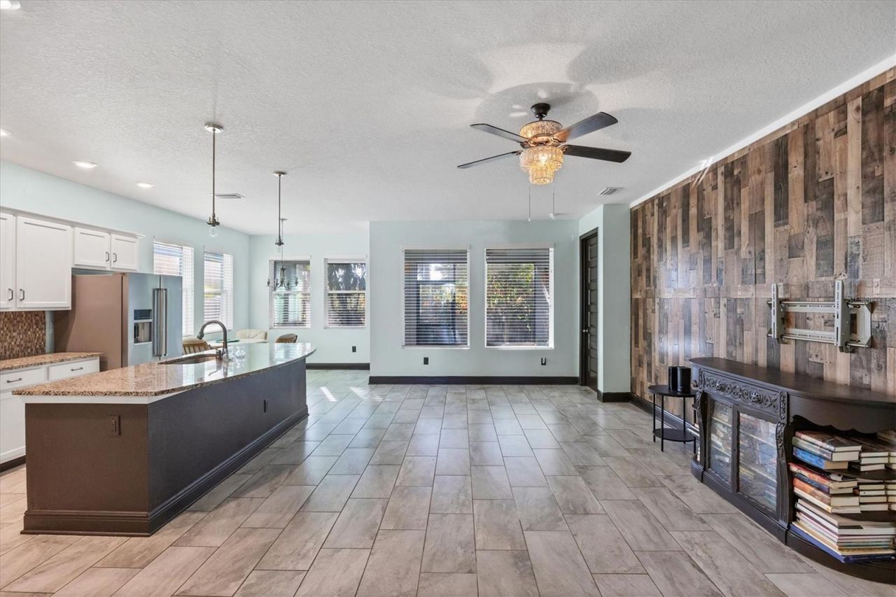 3914 Sunshine Pine Avenue, Bradenton, FL 34203 Photo