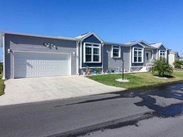 12116 SW COUNTY RD. 769 # 136, LAKE SUZY, FL 34269