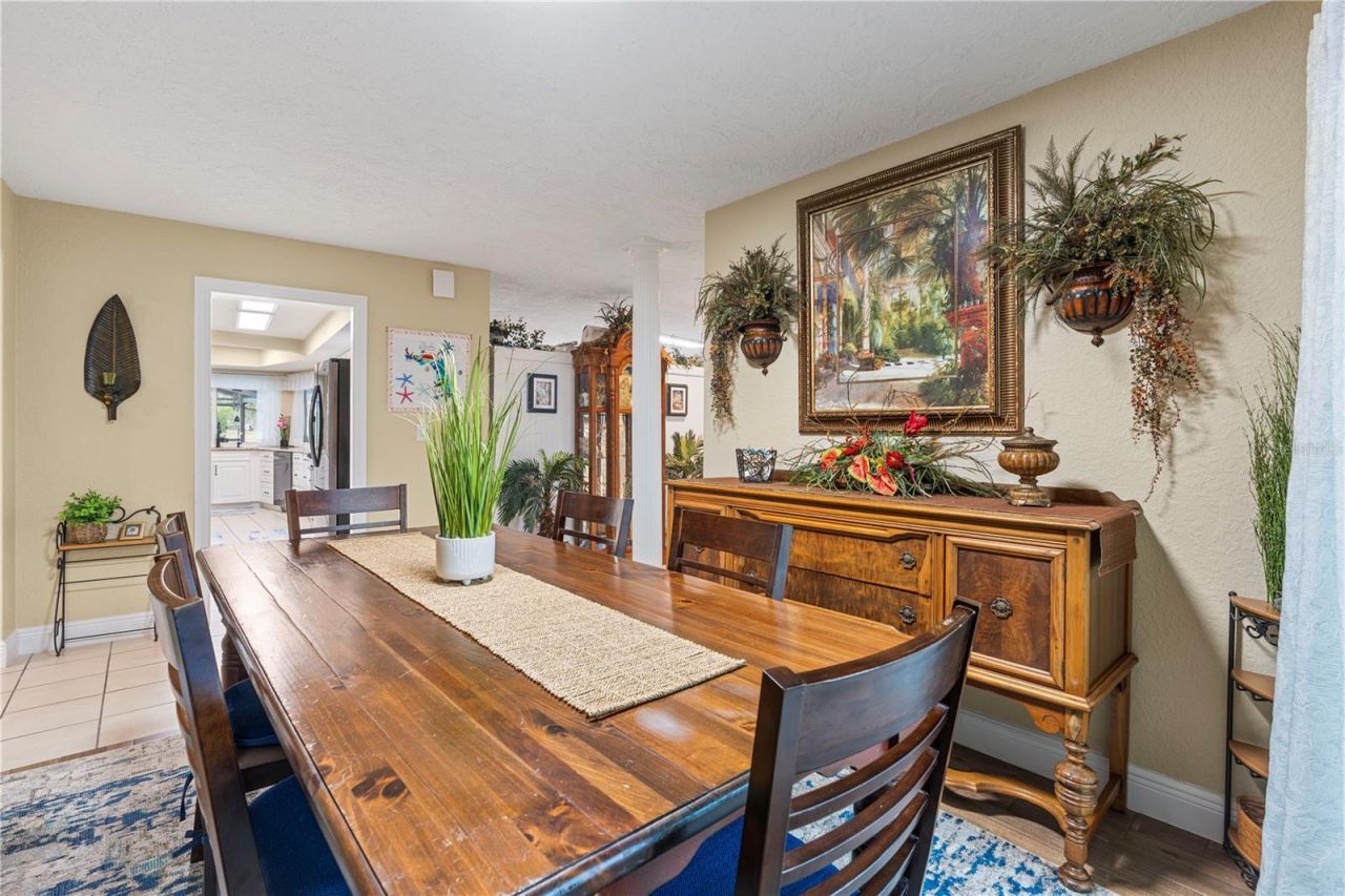 1905 Country Club Court, Plant City, FL 33566 Photo