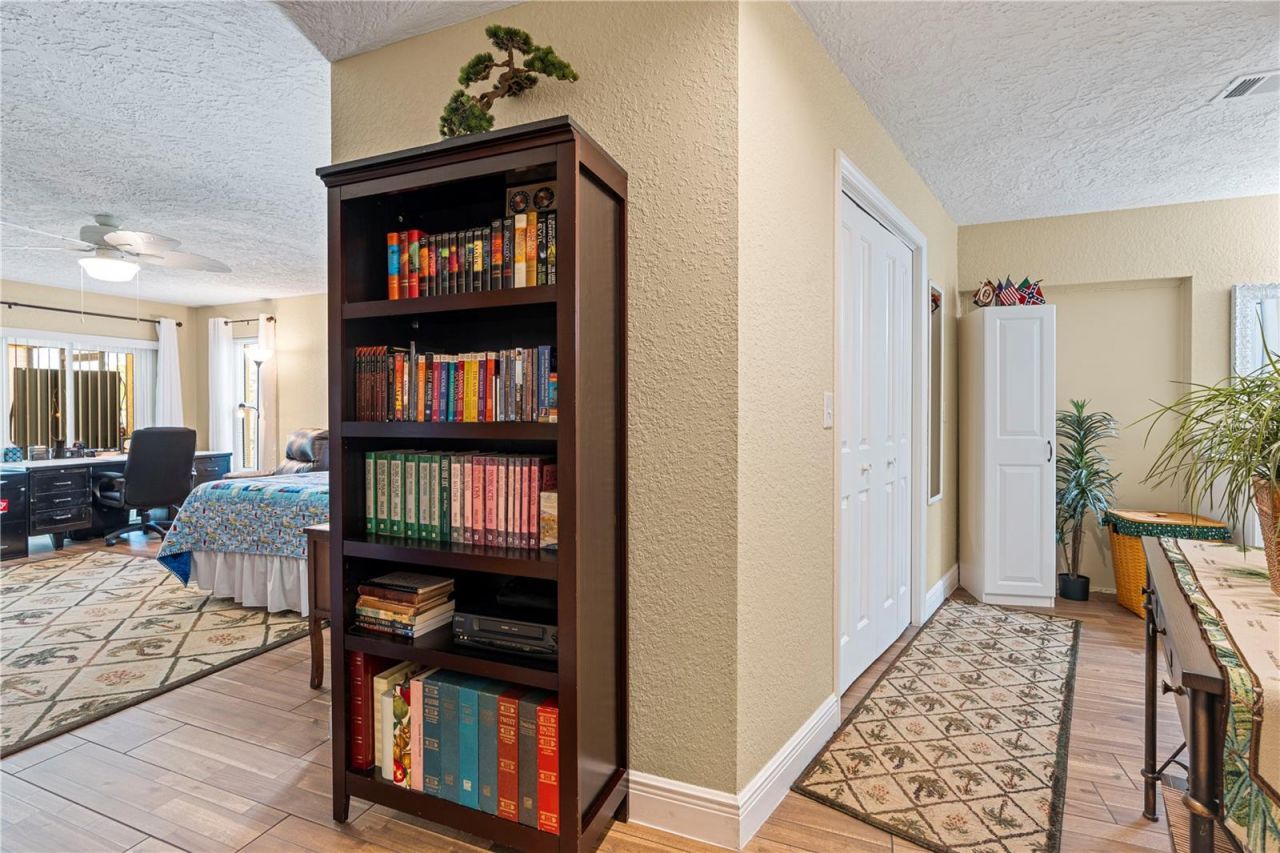 1905 Country Club Court, Plant City, FL 33566 Photo