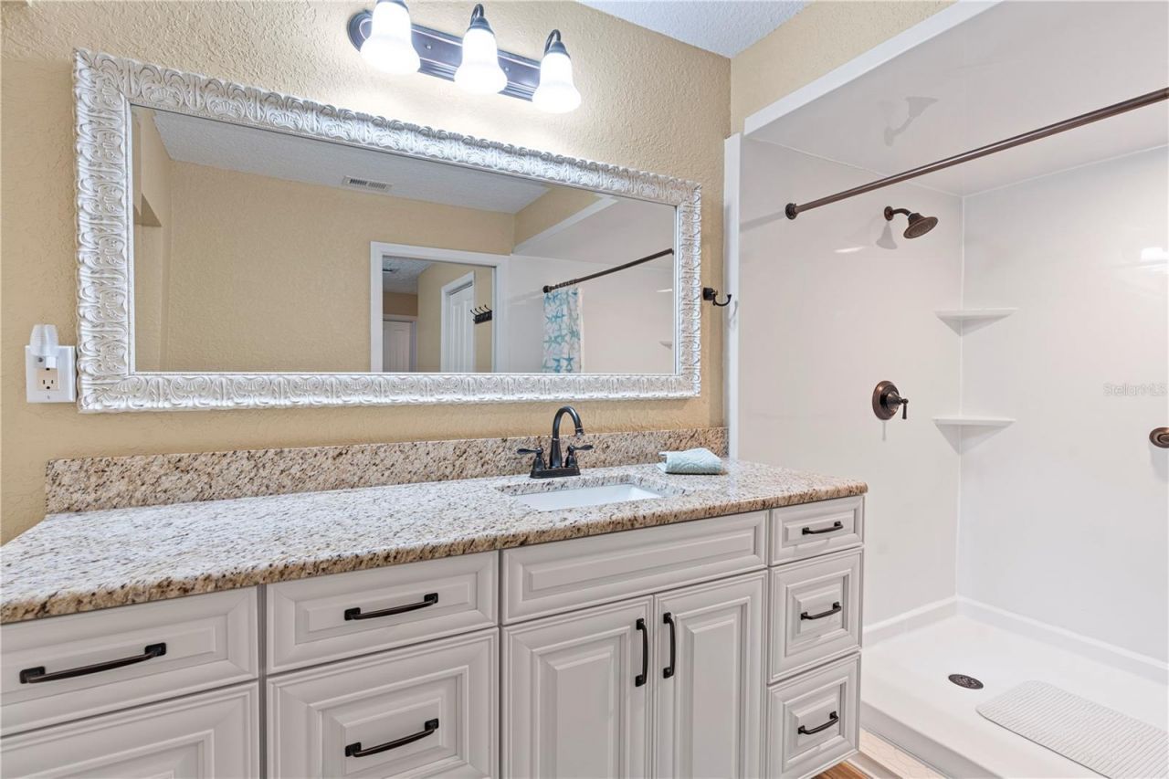 1905 Country Club Court, Plant City, FL 33566 Photo