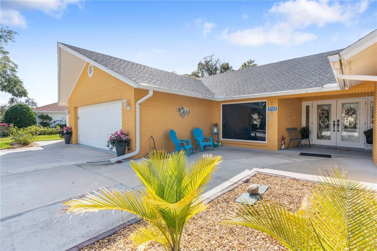 1905 Country Club Court, Plant City, FL 33566 Photo