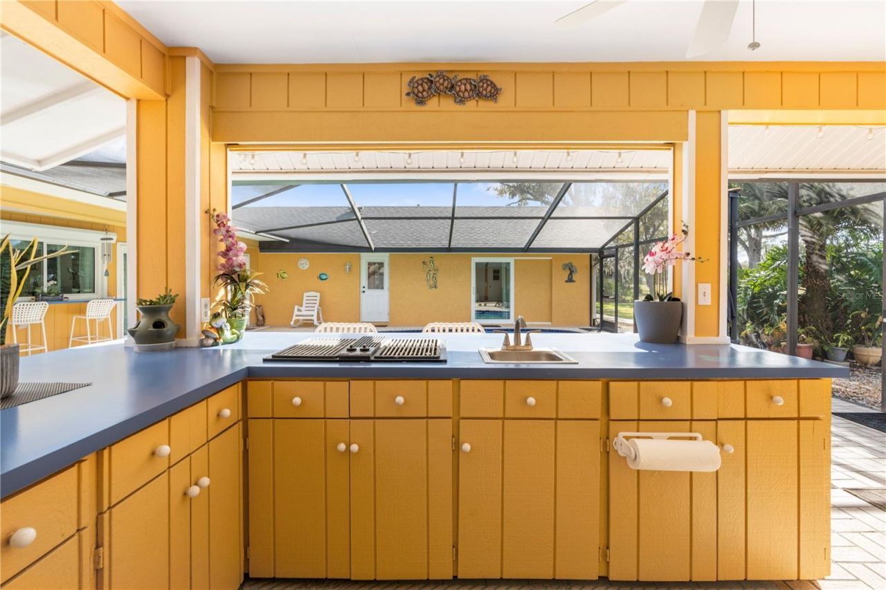 1905 Country Club Court, Plant City, FL 33566 Photo