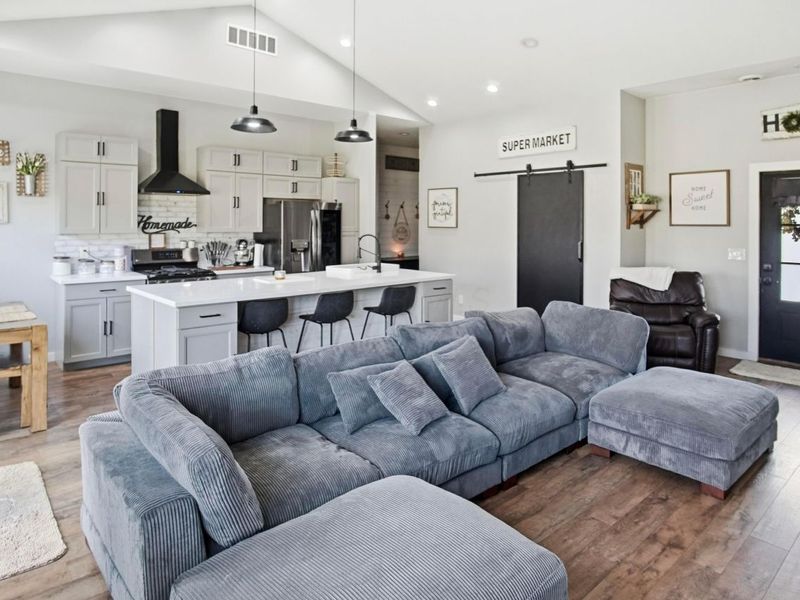 6100 Arnies Drive, Nashport, OH 43830 Photo 14