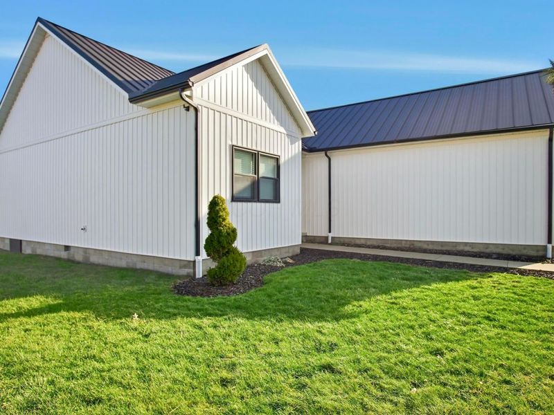 6100 Arnies Drive, Nashport, OH 43830 Photo 46