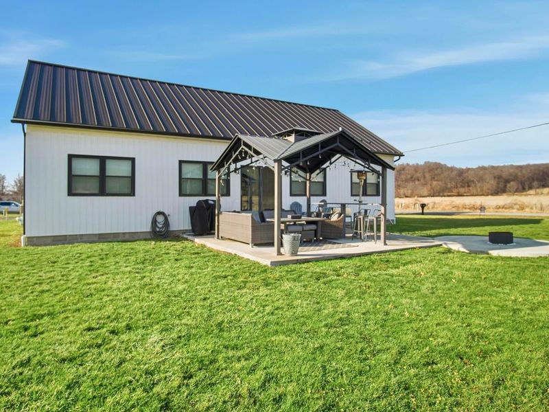 6100 Arnies Drive, Nashport, OH 43830 Photo 8