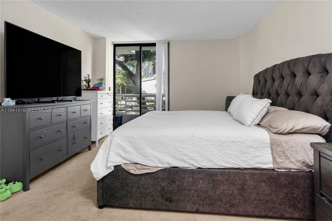 3300 NE 192nd St, Unit 202, Aventura, FL 33180 Photo