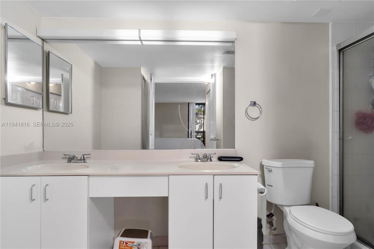 3300 NE 192nd St, Unit 202, Aventura, FL 33180 Photo