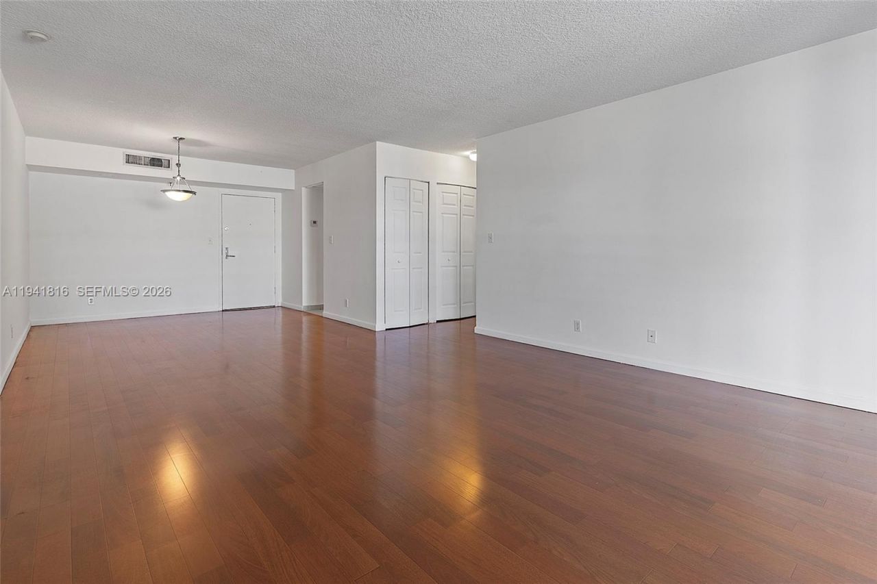 3300 NE 192nd St, Unit 202, Aventura, FL 33180 Photo