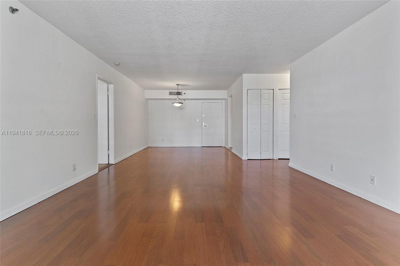 3300 NE 192nd St, Unit 202, Aventura, FL 33180 Photo