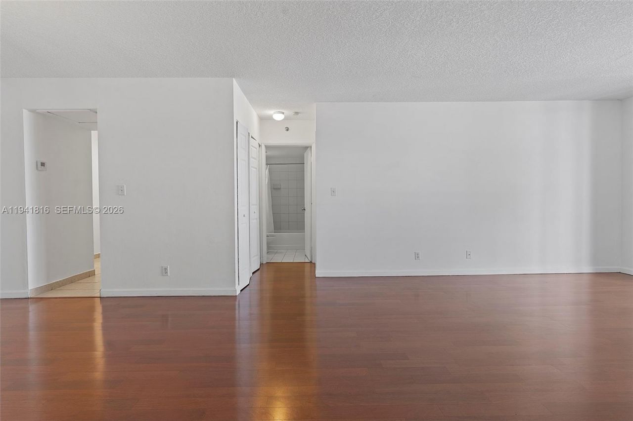 3300 NE 192nd St, Unit 202, Aventura, FL 33180 Photo