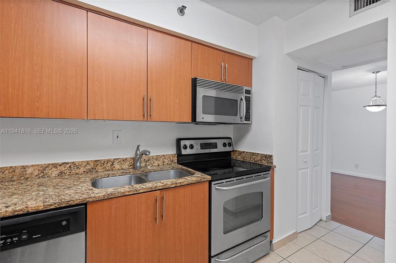 3300 NE 192nd St, Unit 202, Aventura, FL 33180 Photo