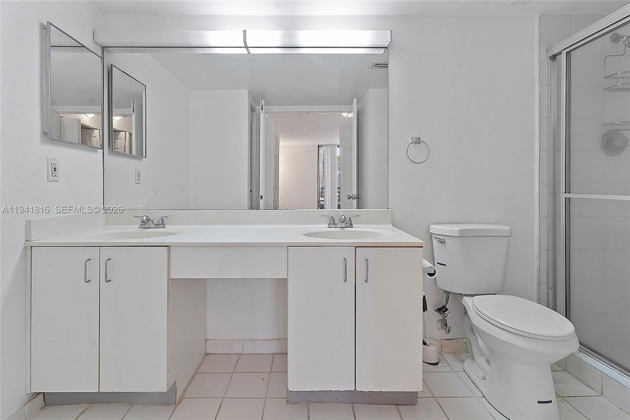 3300 NE 192nd St, Unit 202, Aventura, FL 33180 Photo