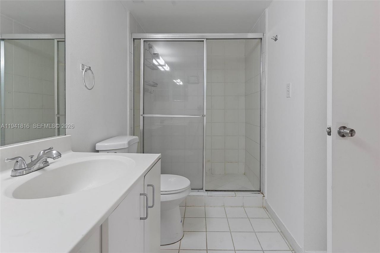 3300 NE 192nd St, Unit 202, Aventura, FL 33180 Photo