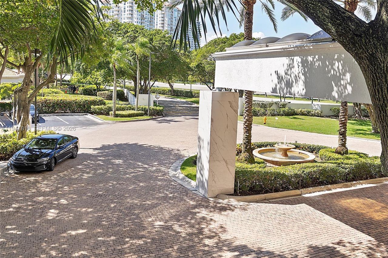 3300 NE 192nd St, Unit 202, Aventura, FL 33180 Photo