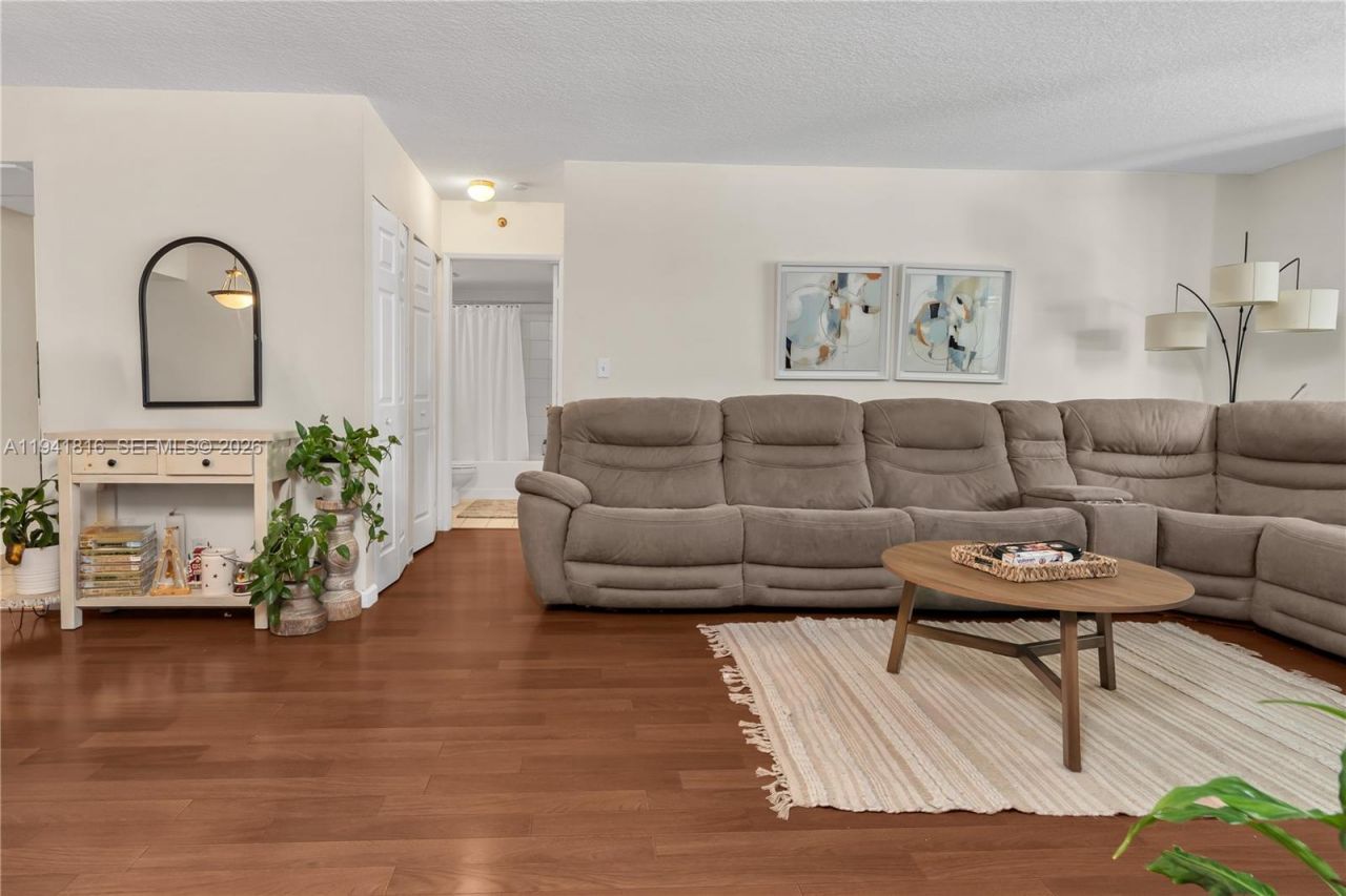 3300 NE 192nd St, Unit 202, Aventura, FL 33180 Photo