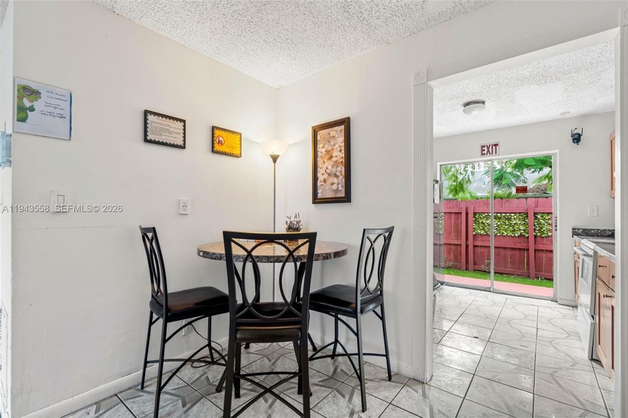 1112 NE 5th Ave, Fort Lauderdale, FL 33304 Photo