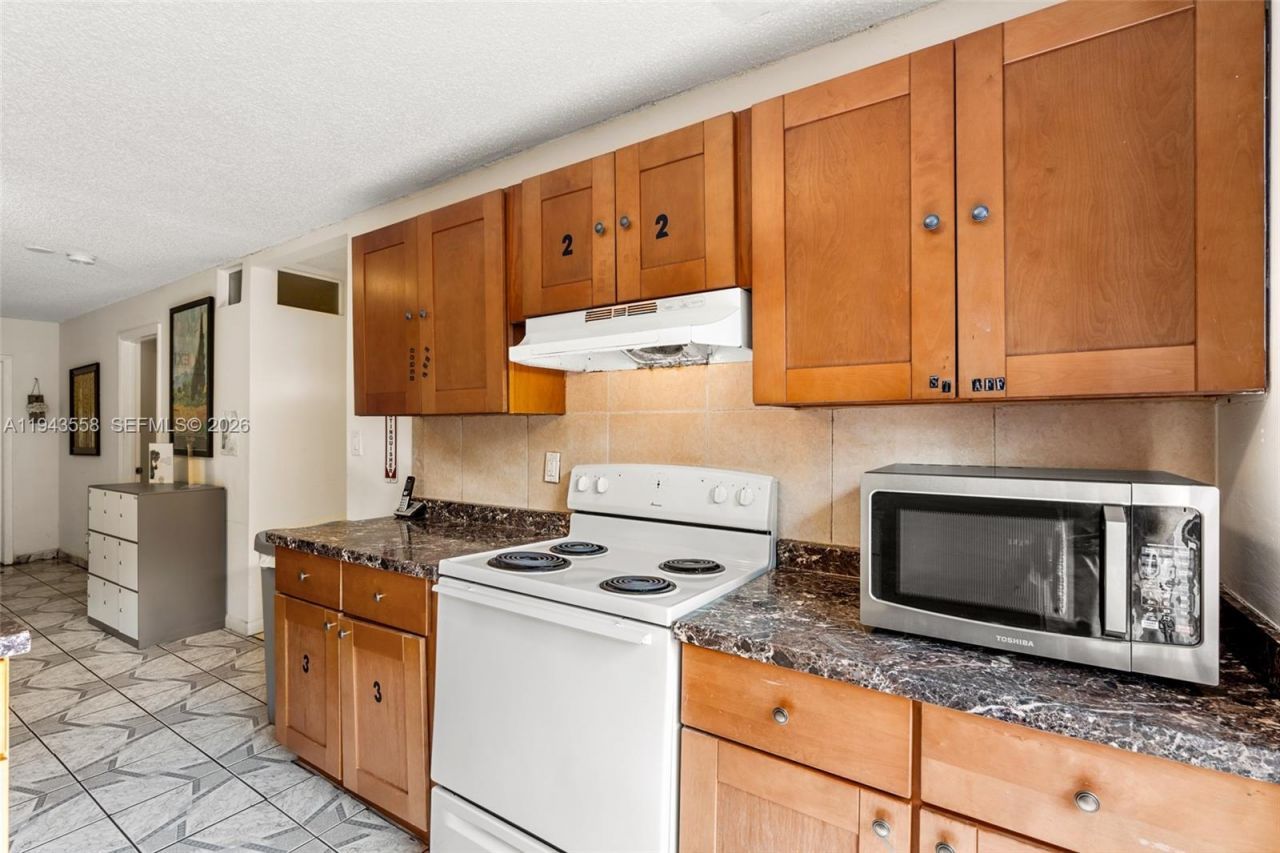 1112 NE 5th Ave, Fort Lauderdale, FL 33304 Photo