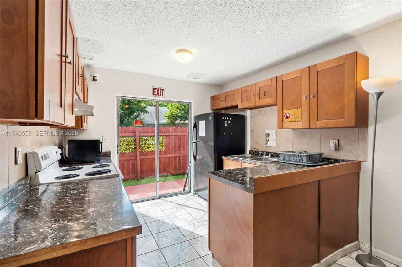 1112 NE 5th Ave, Fort Lauderdale, FL 33304 Photo