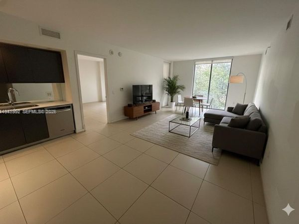 31 SE 6th St, Unit 407, Miami, FL 33131