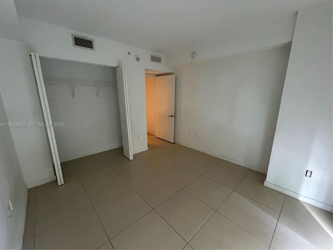 31 SE 6th St , Unit 407, Miami, FL 33131 Photo