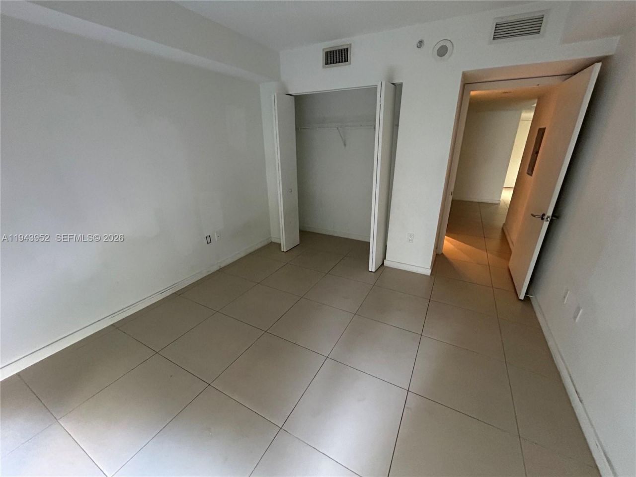 31 SE 6th St , Unit 407, Miami, FL 33131 Photo