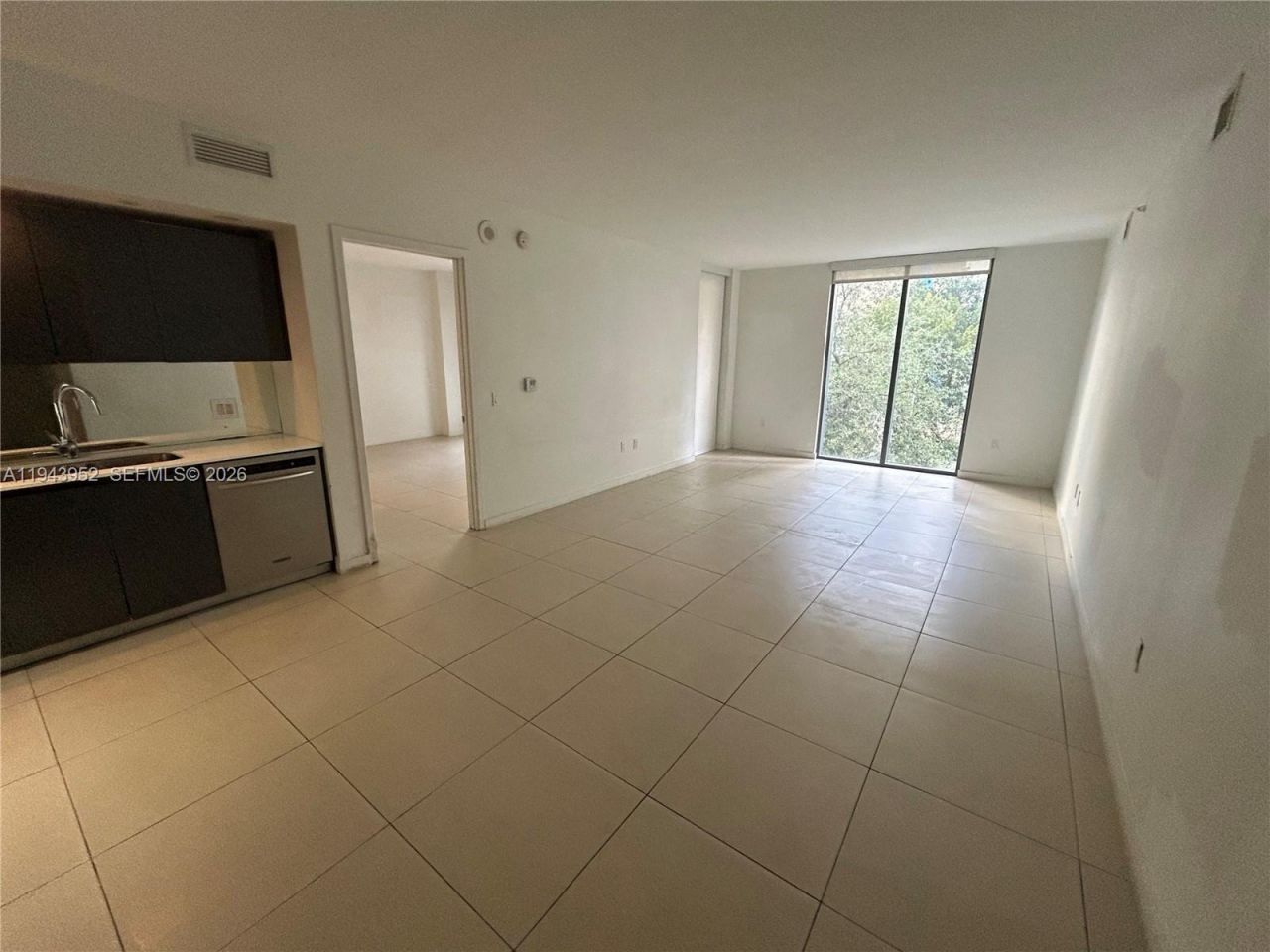 31 SE 6th St , Unit 407, Miami, FL 33131 Photo
