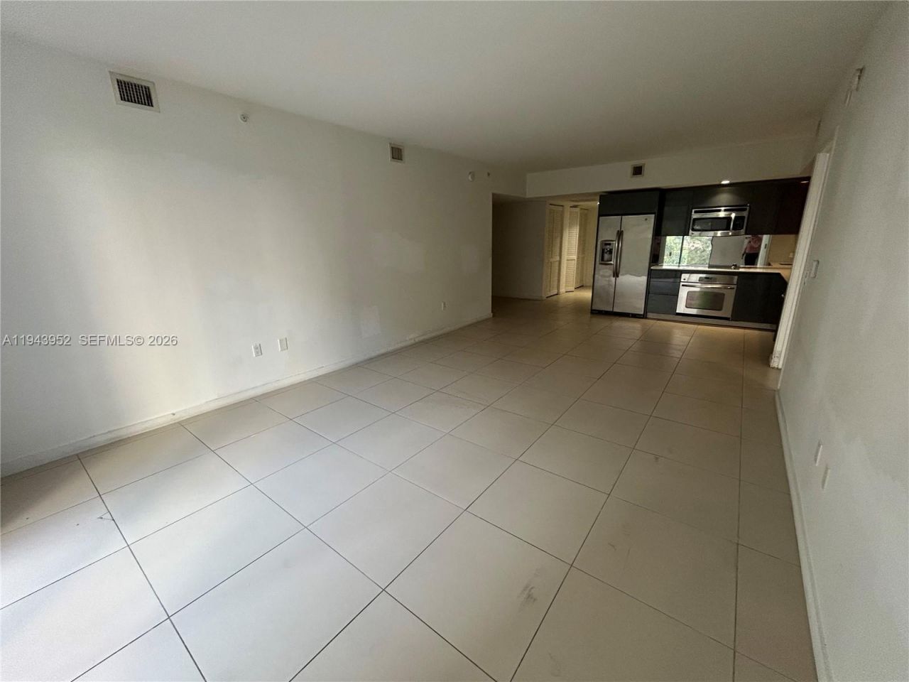 31 SE 6th St, Unit 407, Miami, FL 33131 Photo
