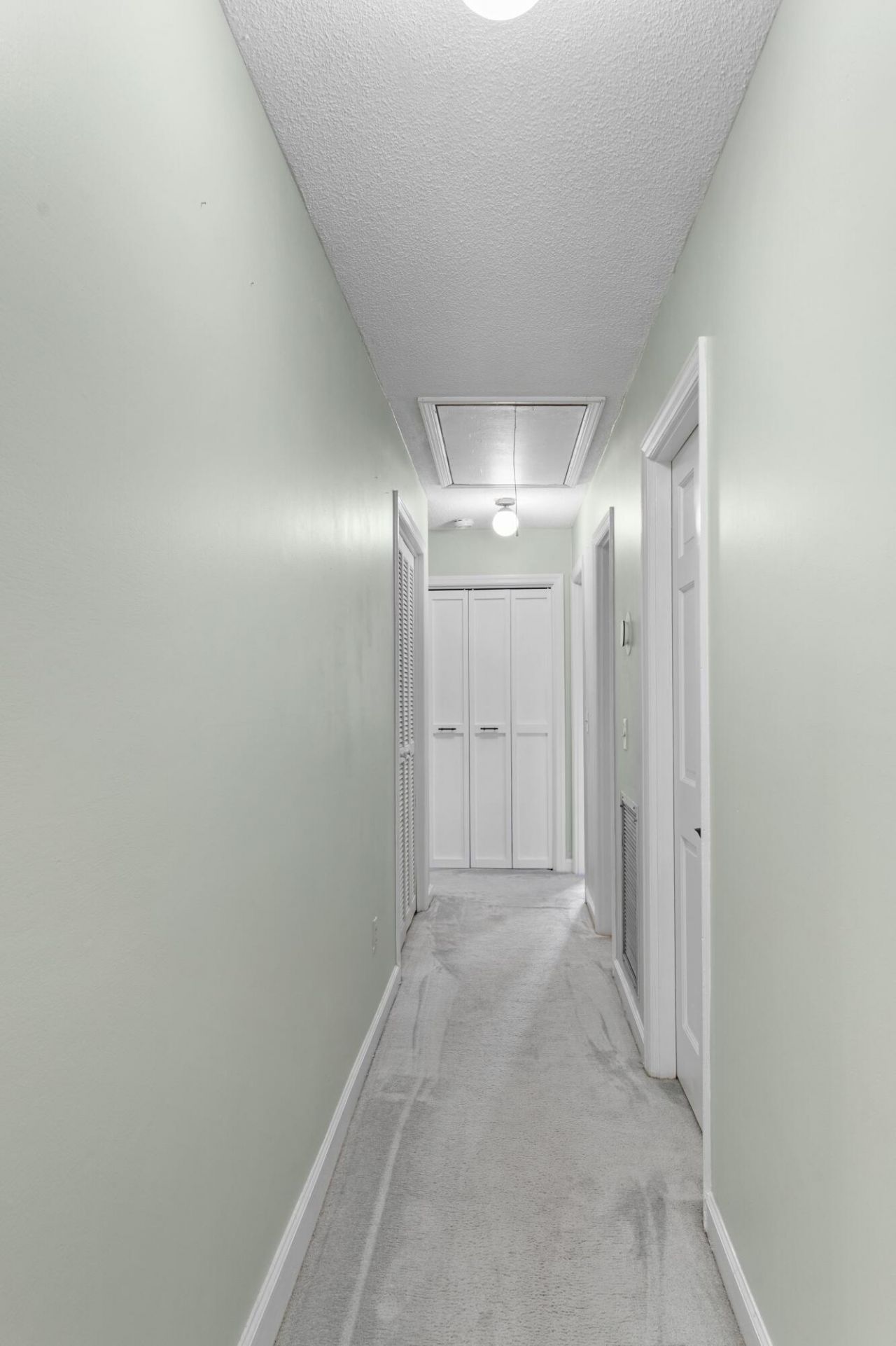 204 Brook Drive Photo 23