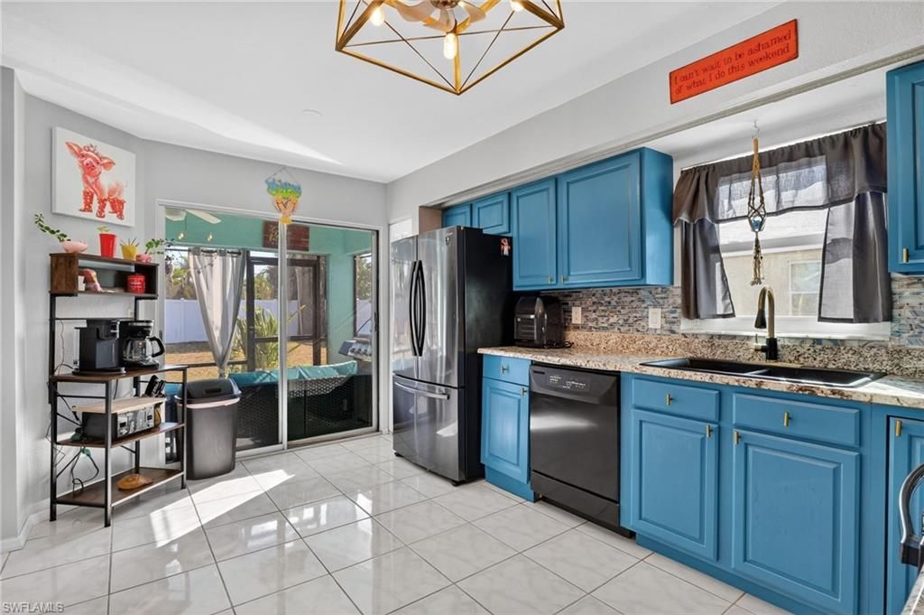 1105 SW 11th Pl, Cape Coral, FL 33991 Photo