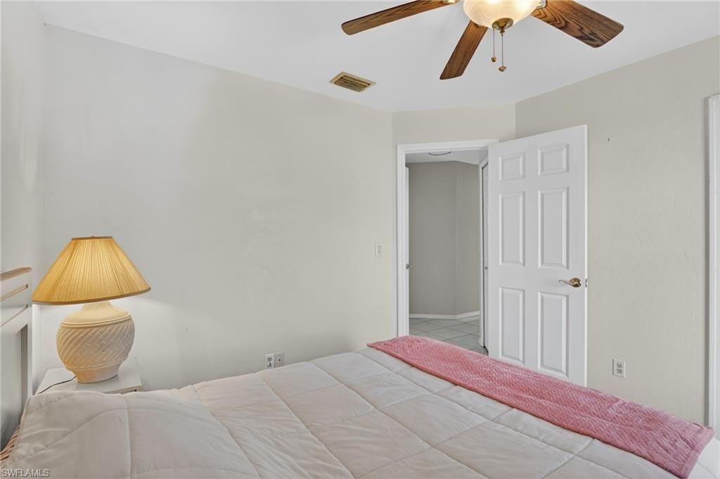 1105 SW 11th Pl, Cape Coral, FL 33991 Photo