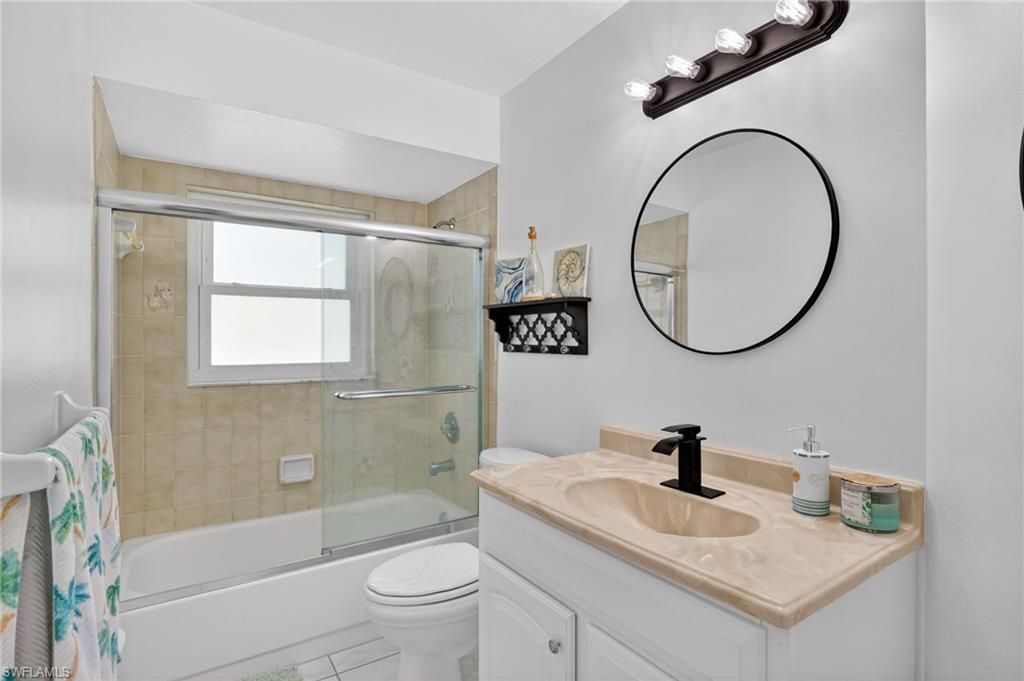 1105 SW 11th Pl, Cape Coral, FL 33991 Photo