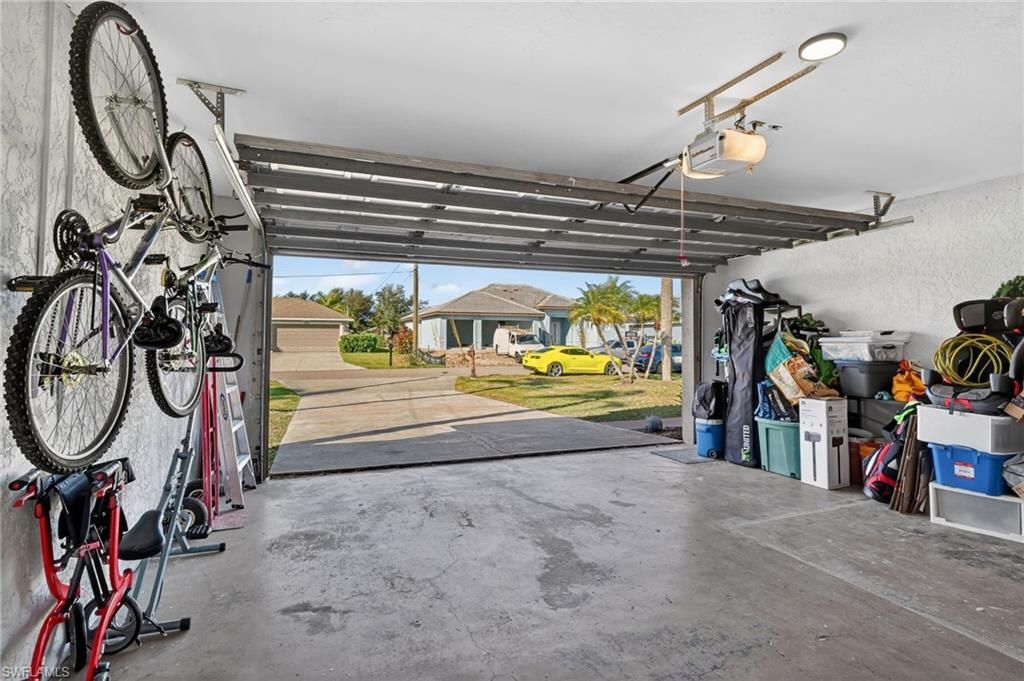 1105 SW 11th Pl, Cape Coral, FL 33991 Photo