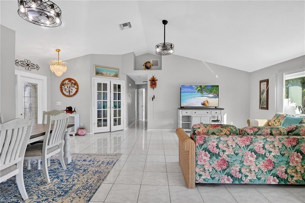 1105 SW 11th Pl, Cape Coral, FL 33991 Photo