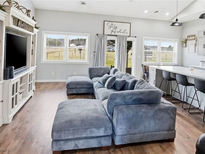 6100 Arnies Drive, Nashport, OH 43830 Photo 18