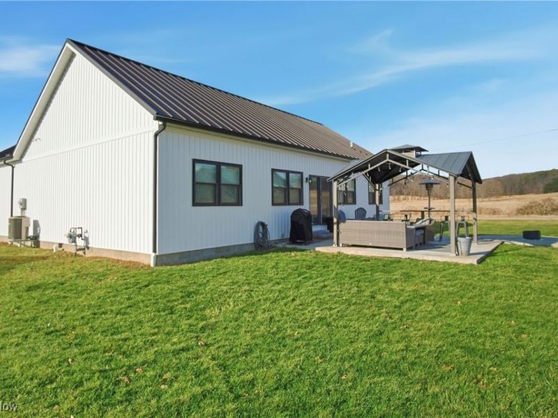 6100 Arnies Drive, Nashport, OH 43830 Photo 8