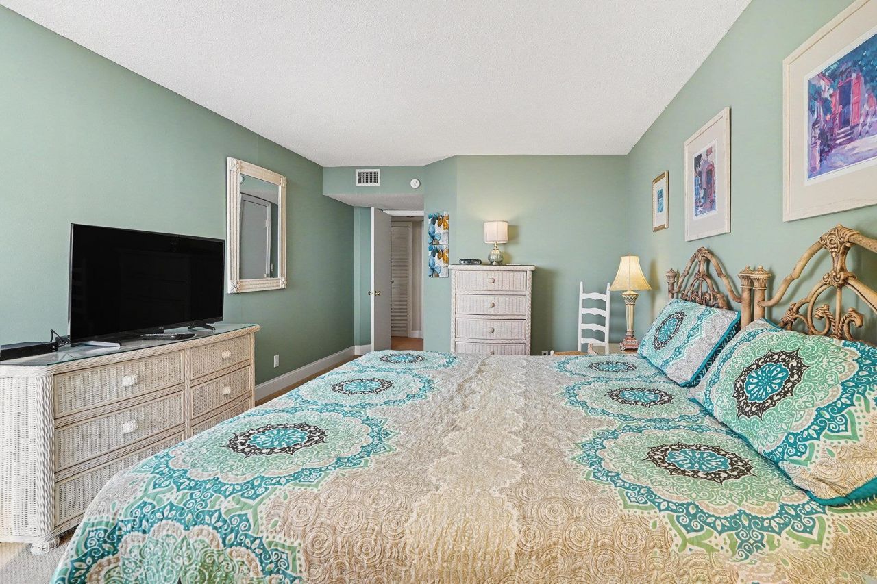 9650 Shore Dr. Photo 21