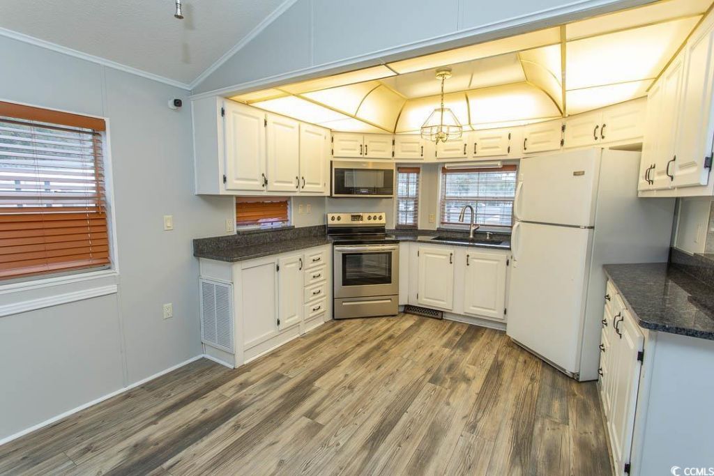 5400 Little River Neck Rd. Photo 10