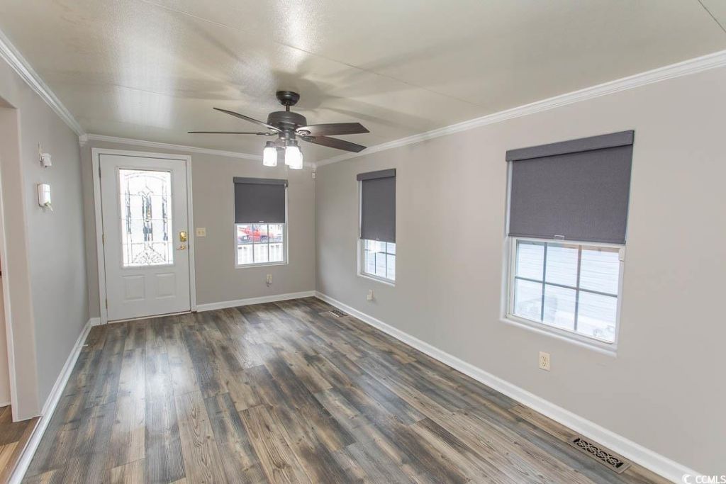 5400 Little River Neck Rd. Photo 4