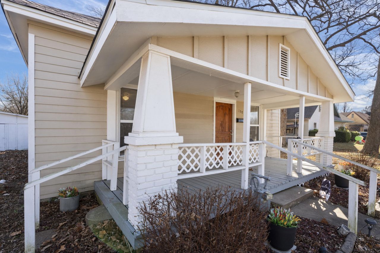 130 S Brown Street, Vinita, OK 74301 Main Photo