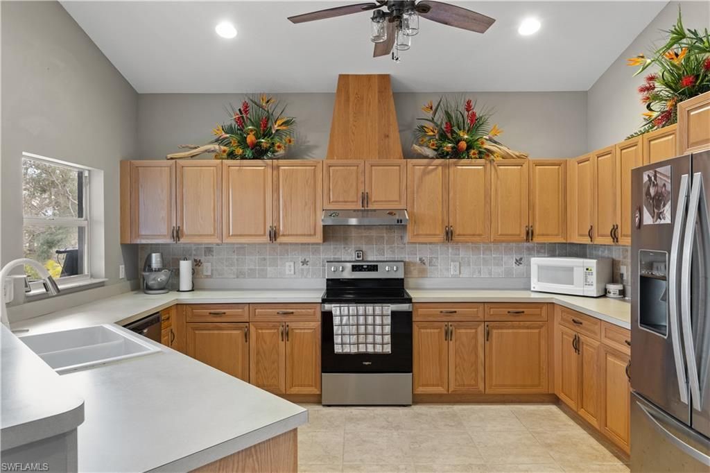 27350 San Carlos Dr, Punta Gorda, FL 33983 Photo