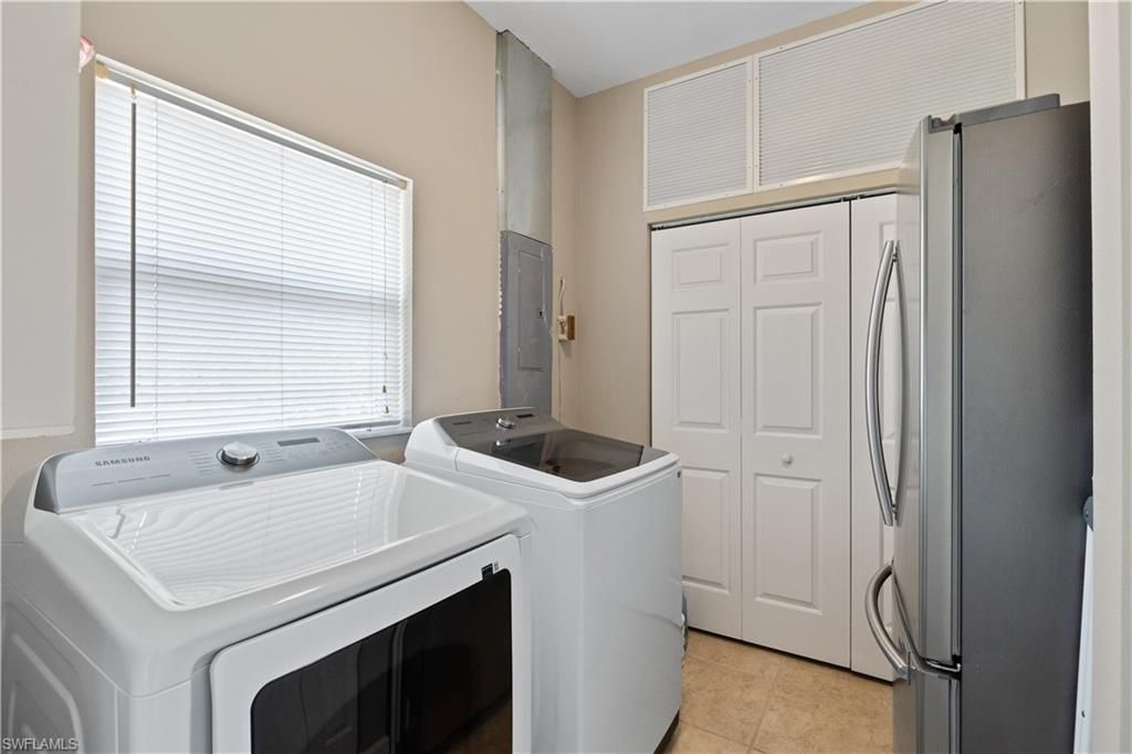 27350 San Carlos Dr, Punta Gorda, FL 33983 Photo