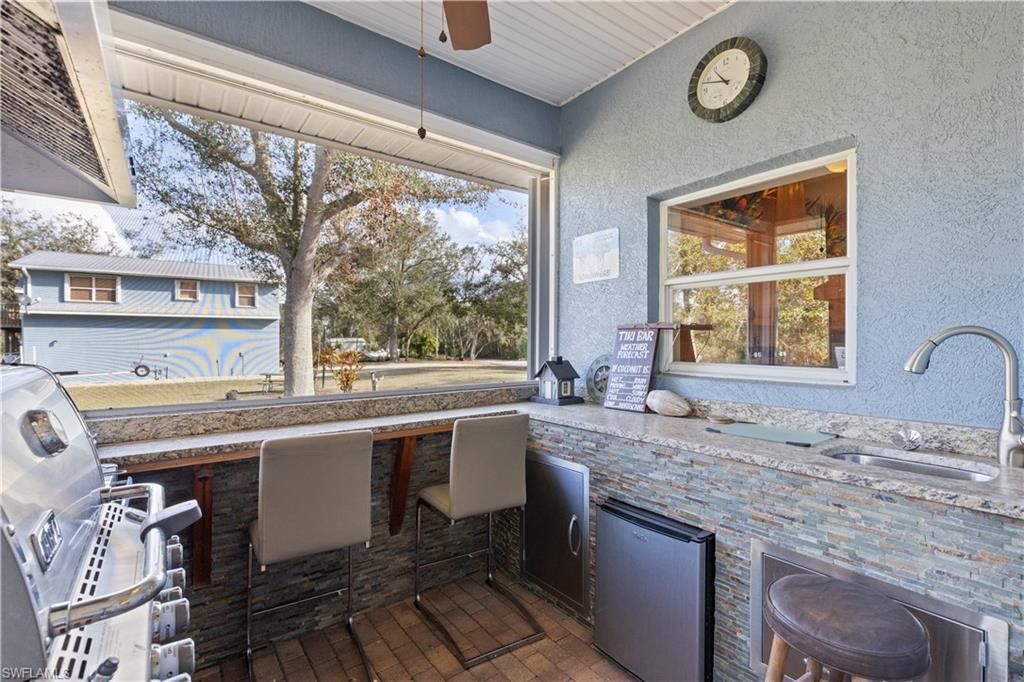 27350 San Carlos Dr, Punta Gorda, FL 33983 Photo