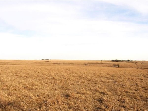 100 G Road, Cedar Point, KS 66843