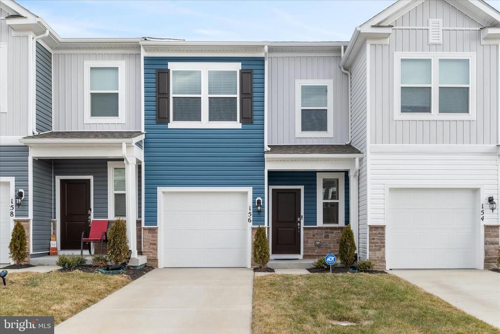 156 Willett Hollow Street, Stephens City, VA 22655 Main Photo