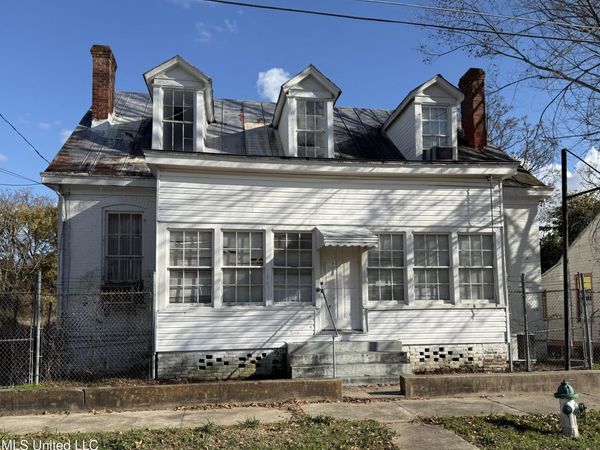 17 Old Devereaux Street, Natchez, MS 39120