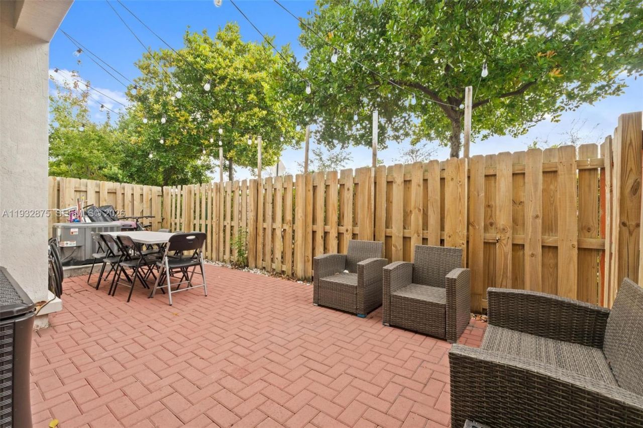 7809 NW 104th Ave, Unit 1, Doral, FL 33178 Photo